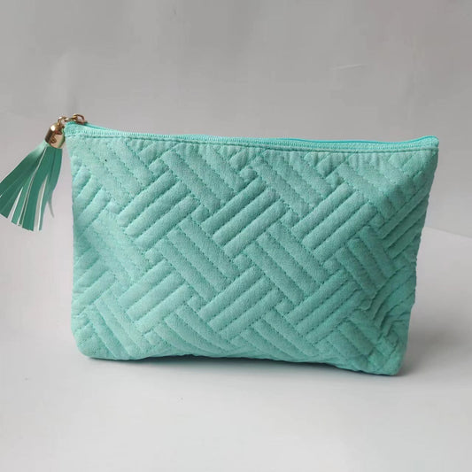 Custom promotional cosmetic bag for wholesale beauty, gifting and private-label programs.