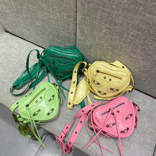 Wholesale Customizable New Small Size Bag Sweet Cool Love bag Rivets Women Cross Body Bag