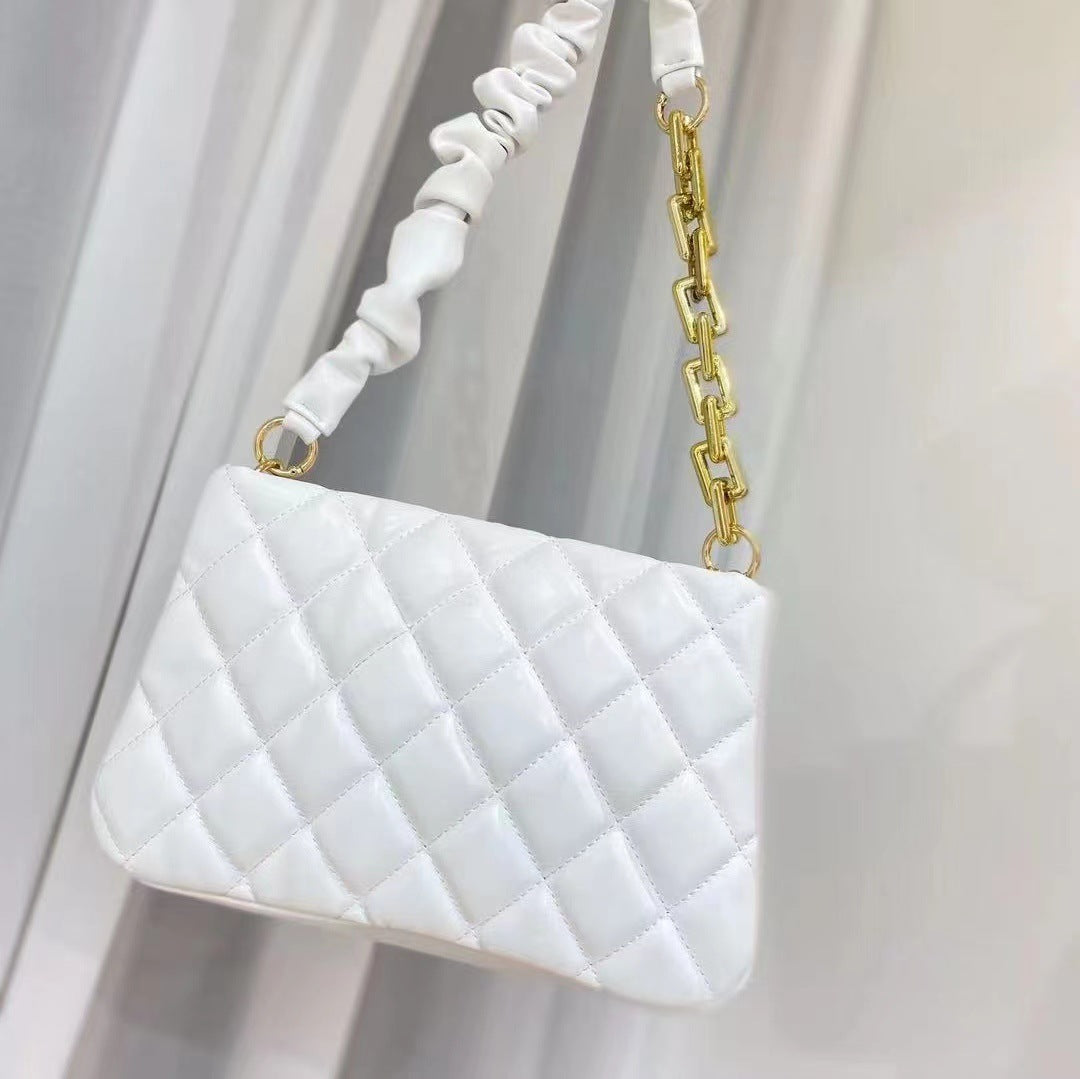 Spring and Summer New Thick Chain Diamond Pattern Bag Sheepskin Underarm Shoulder Bag Fashion Retro Small Square Bag for Women