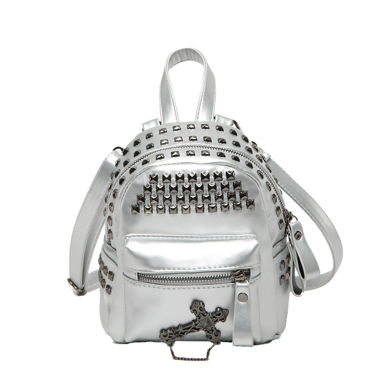 New Fashion All-Match Rivet Backpack Casual Girl Backpack Fashion