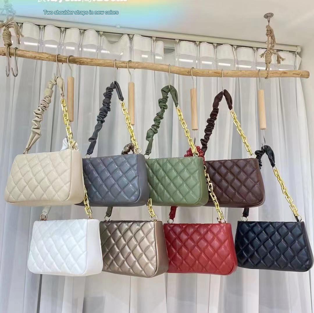 Spring and Summer New Thick Chain Diamond Pattern Bag Sheepskin Underarm Shoulder Bag Fashion Retro Small Square Bag for Women