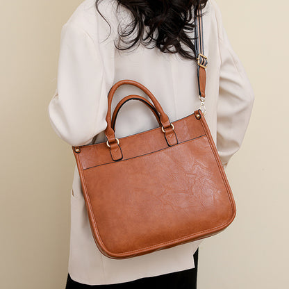 pu brown messenger handbag,women,model show